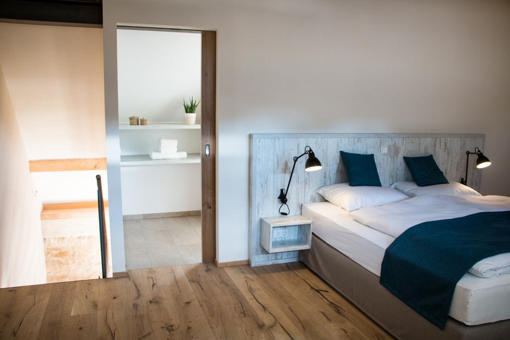 Baumgartners Dreiseithof - Historisch, Modern, Zentral Apartment Bad Krozingen Luaran gambar