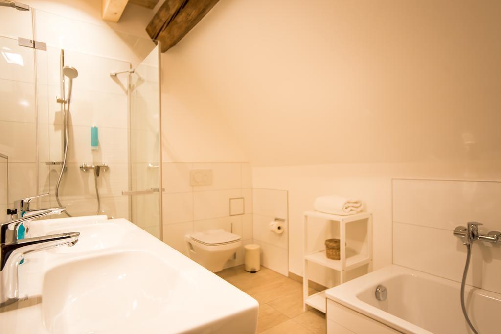 Baumgartners Dreiseithof - Historisch, Modern, Zentral Apartment Bad Krozingen Luaran gambar